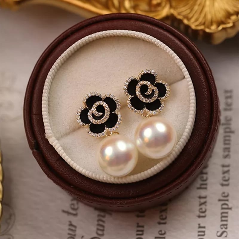 Black Rose Pearl drops
